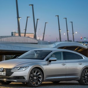2019-Volkswagen-Arteon-155.jpg